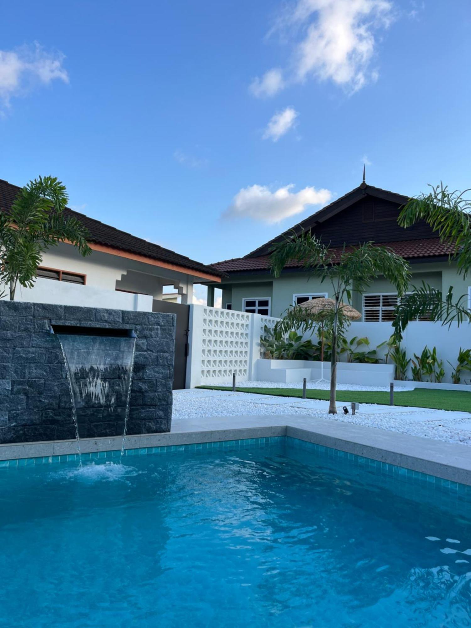 Home In Terengganu With Private Pool Kuala Terengganu Zewnętrze zdjęcie