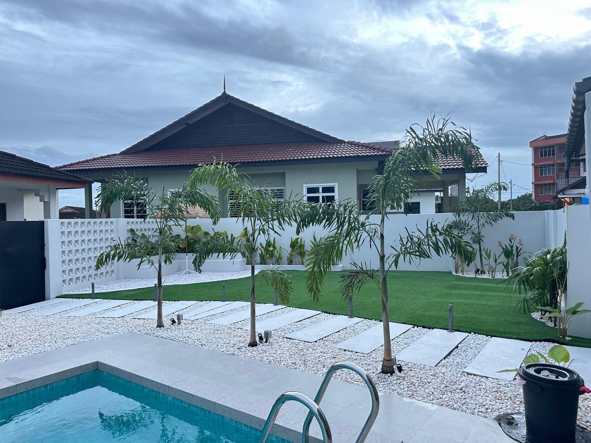Home In Terengganu With Private Pool Kuala Terengganu Zewnętrze zdjęcie