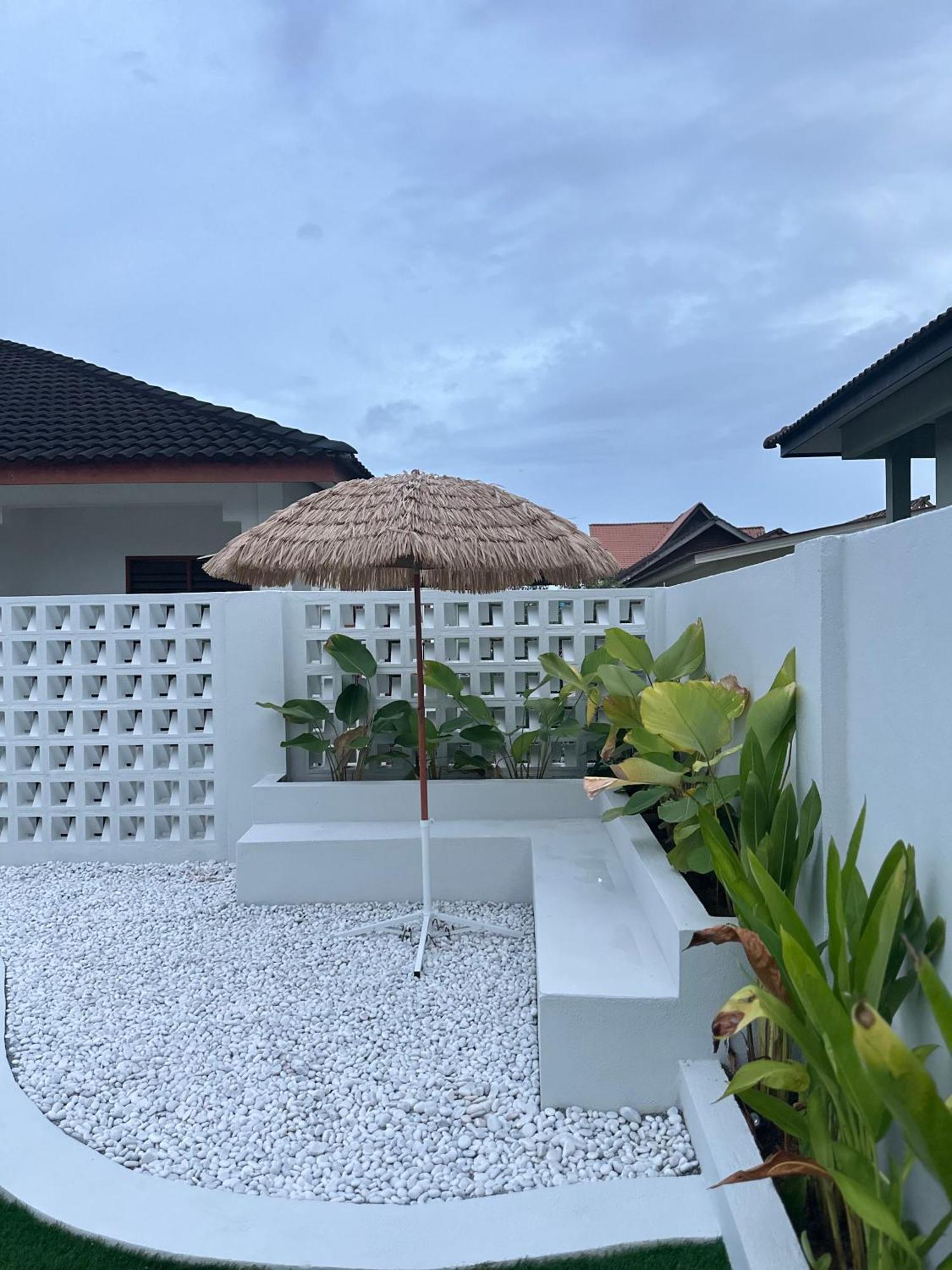 Home In Terengganu With Private Pool Kuala Terengganu Zewnętrze zdjęcie